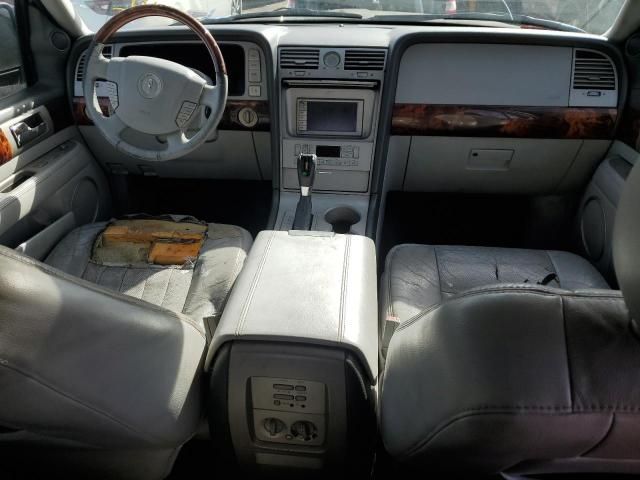 2004 Lincoln Navigator