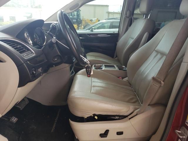 2012 Chrysler Town & Country Touring L