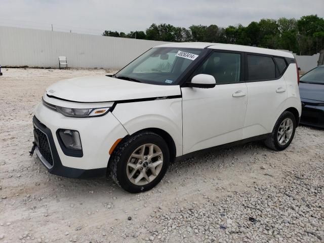 2022 KIA Soul LX