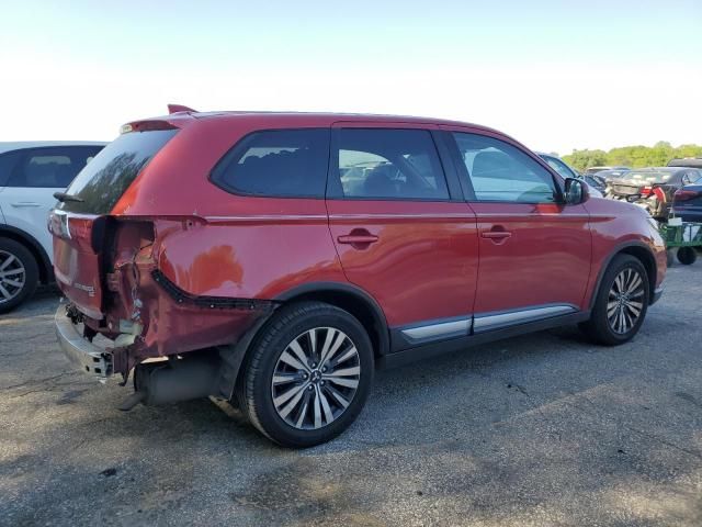 2019 Mitsubishi Outlander SE