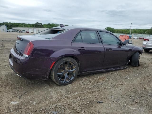 2021 Chrysler 300 Touring