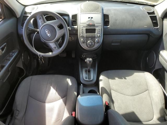 2010 KIA Soul +