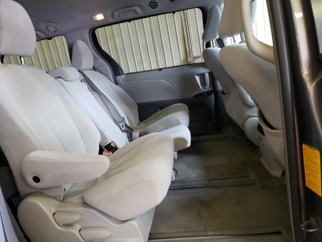 2012 Toyota Sienna LE