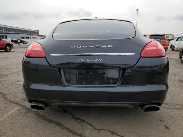 2011 Porsche Panamera 2