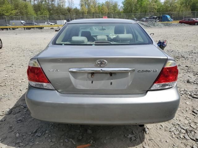 2005 Toyota Camry LE