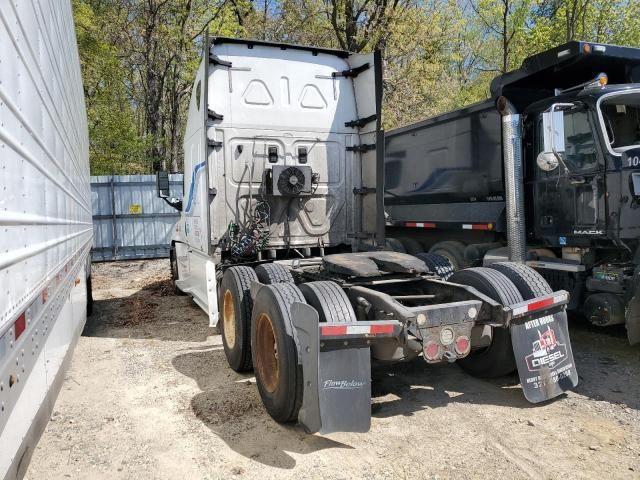 2017 Freightliner Cascadia 125