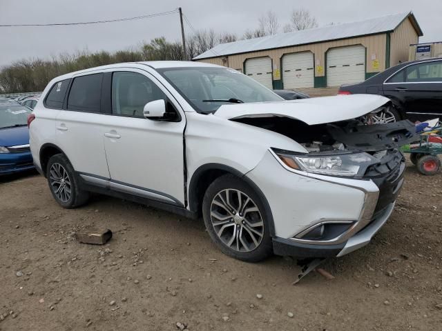 2016 Mitsubishi Outlander SE