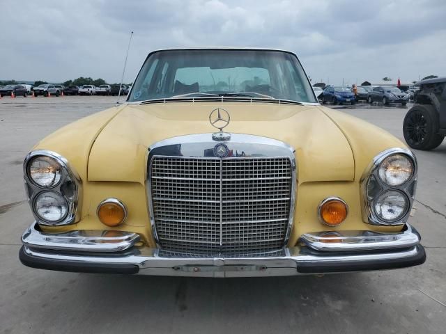 1973 Mercedes-Benz Unknown