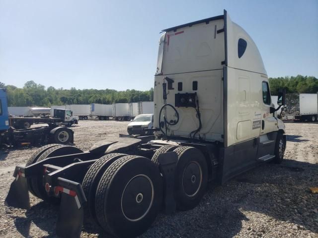 2016 Freightliner Cascadia 125