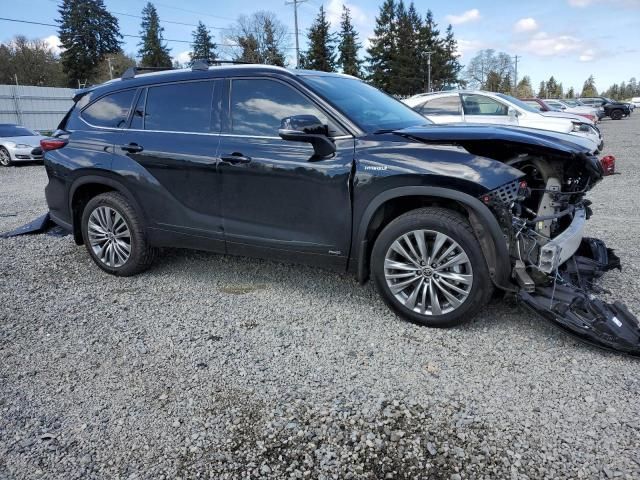 2022 Toyota Highlander Hybrid XLE