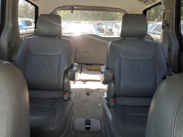 2010 Toyota Sienna XLE