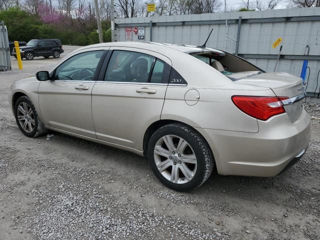 2013 Chrysler 200 Touring