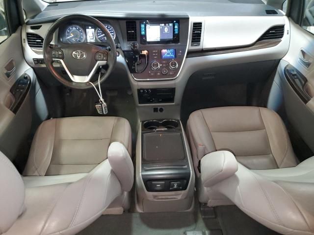 2015 Toyota Sienna XLE