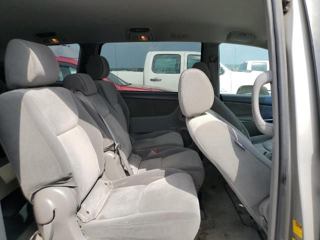 2007 Toyota Sienna CE