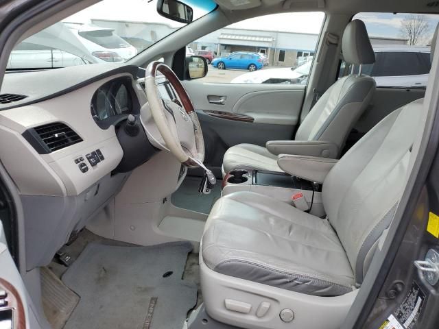2011 Toyota Sienna XLE