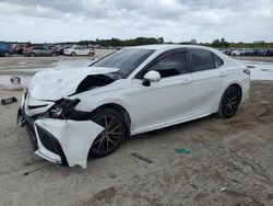 Salvage cars for sale at West Palm Beach, FL auction: 2022 Toyota Camry SE