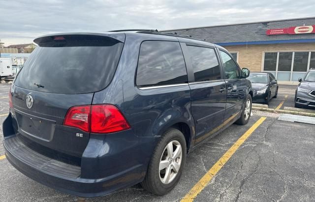 2009 Volkswagen Routan SE