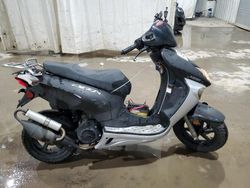 Motos salvage sin ofertas aún a la venta en subasta: 2009 Scooter Scooter