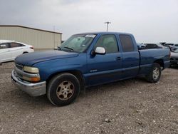 Salvage trucks for sale at Temple, TX auction: 2000 Chevrolet Silverado C1500