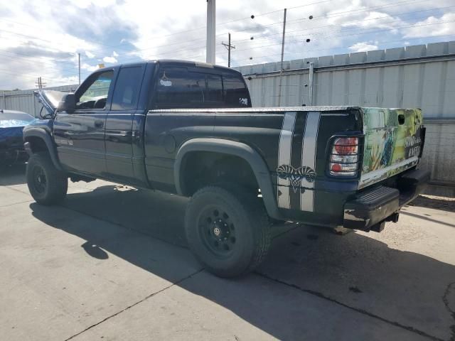 1999 Dodge RAM 2500