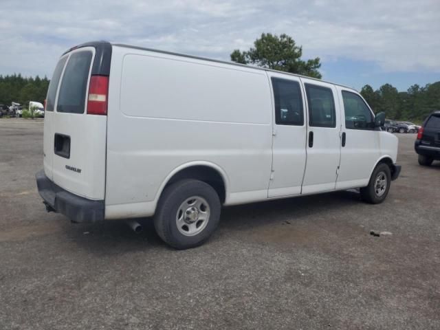 2004 Chevrolet Express G2500