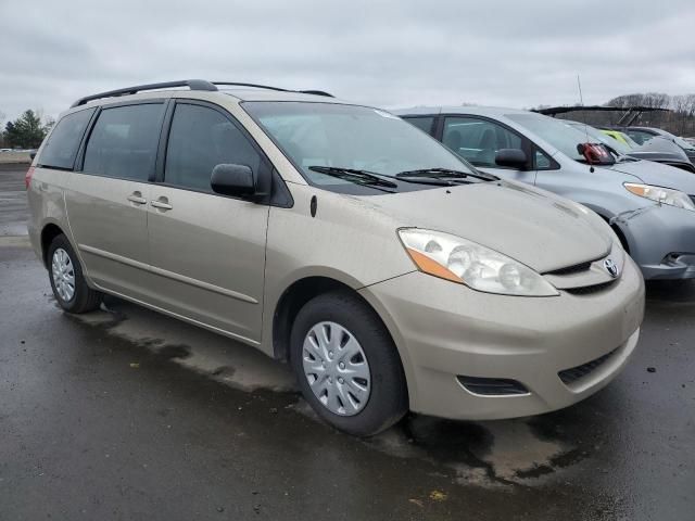 2010 Toyota Sienna CE