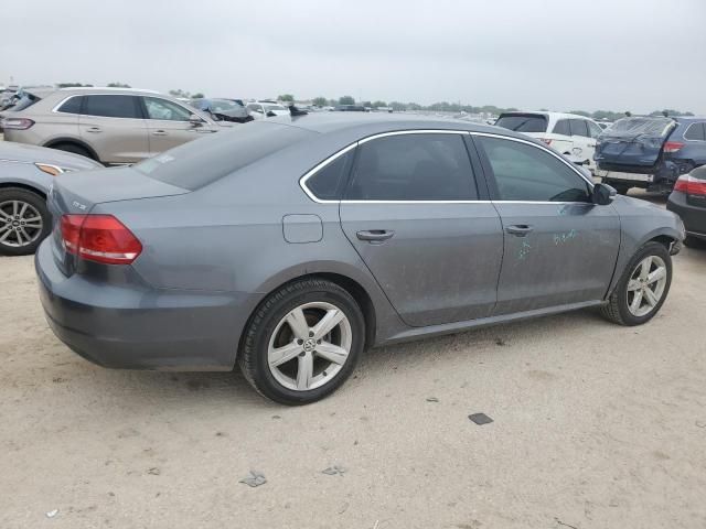 2013 Volkswagen Passat SE