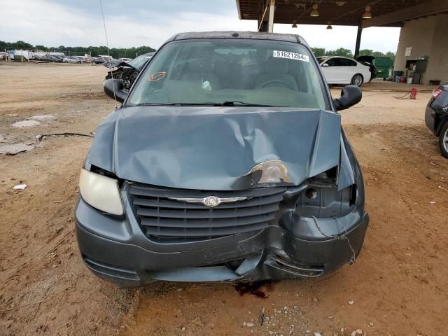 2007 Chrysler Town & Country LX