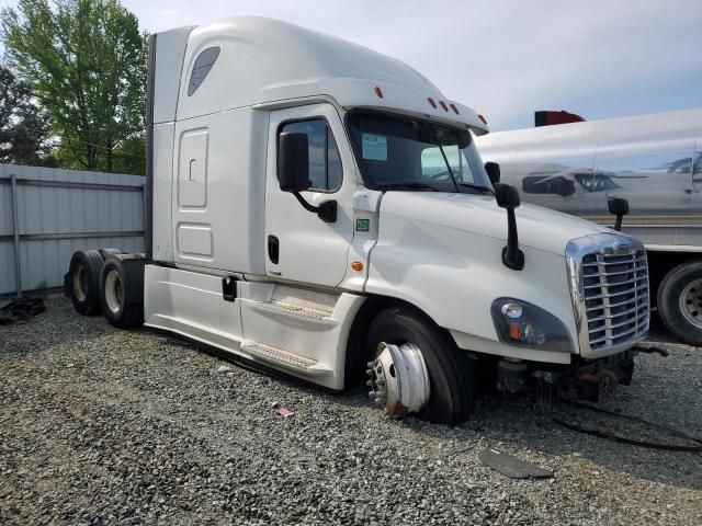 2018 Freightliner Cascadia 125