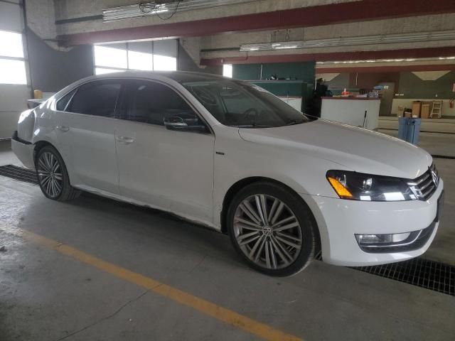 2015 Volkswagen Passat SE