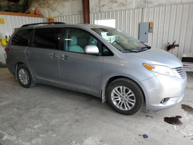 2015 Toyota Sienna XLE