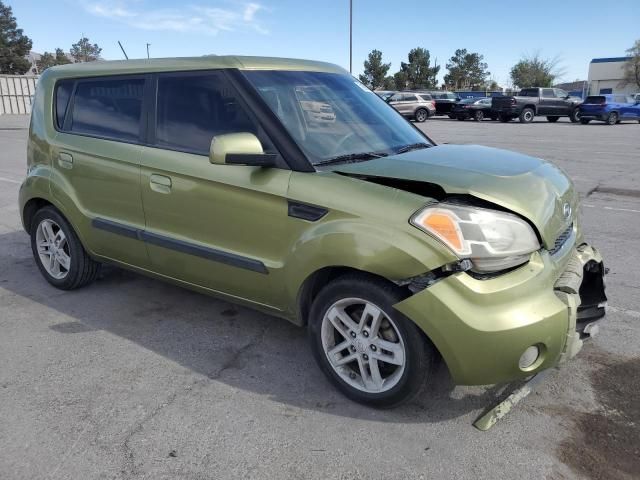 2010 KIA Soul +