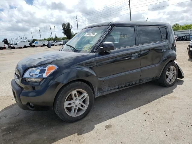 2010 KIA Soul +