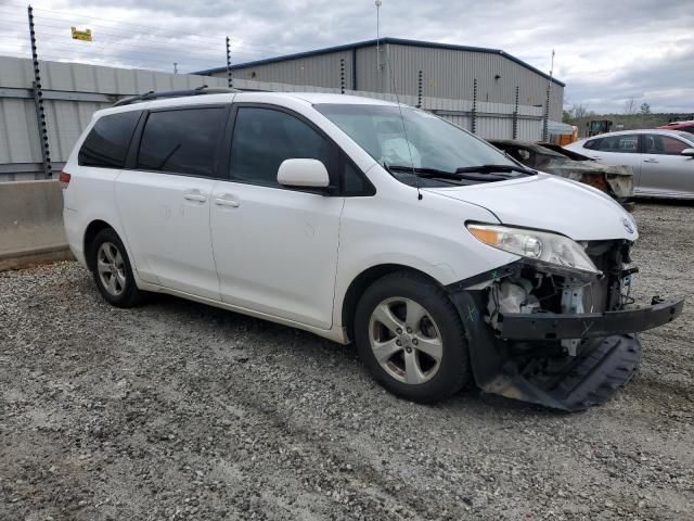 2011 Toyota Sienna LE