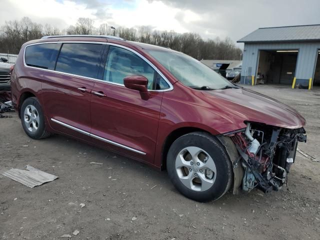 2017 Chrysler Pacifica Touring L Plus