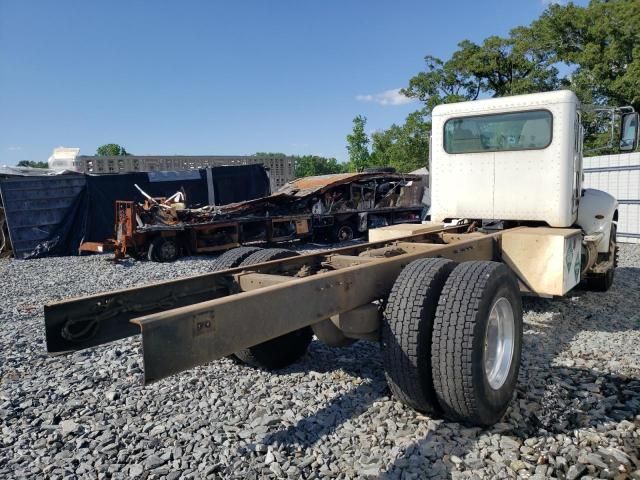 2017 Peterbilt 337