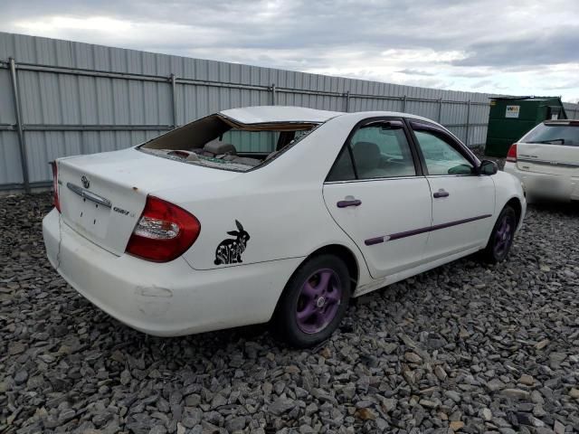 2004 Toyota Camry LE