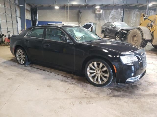 2018 Chrysler 300 Touring