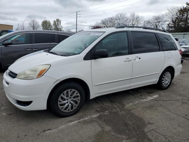 2004 Toyota Sienna CE