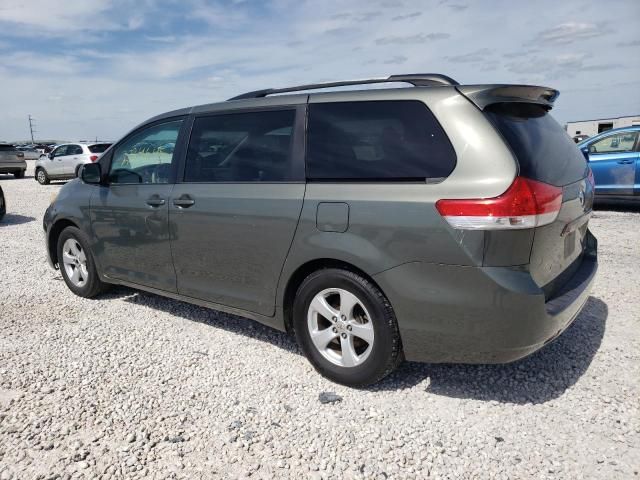 2011 Toyota Sienna LE