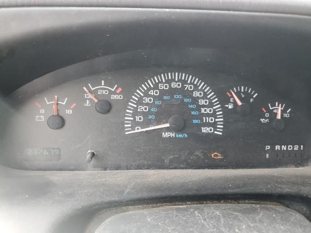 2000 Dodge RAM Van B3500