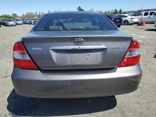 2004 Toyota Camry LE