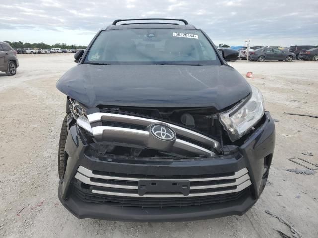 2018 Toyota Highlander SE