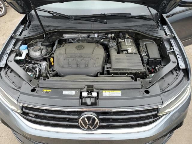 2023 Volkswagen Tiguan SE R-LINE Black