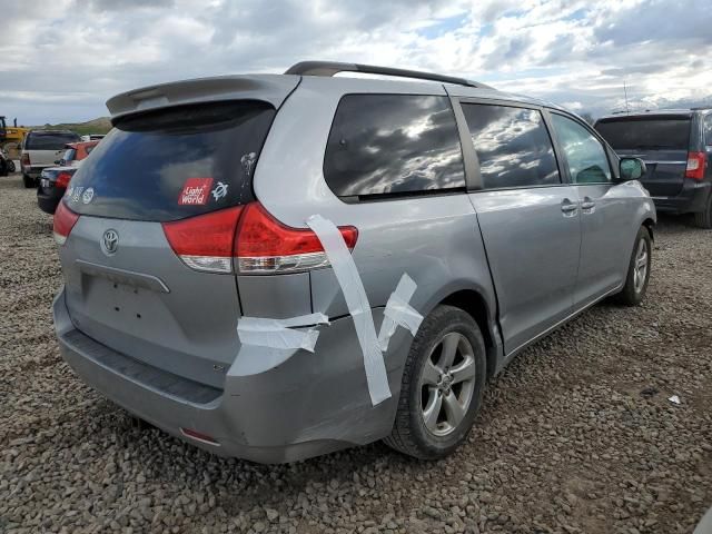 2014 Toyota Sienna LE