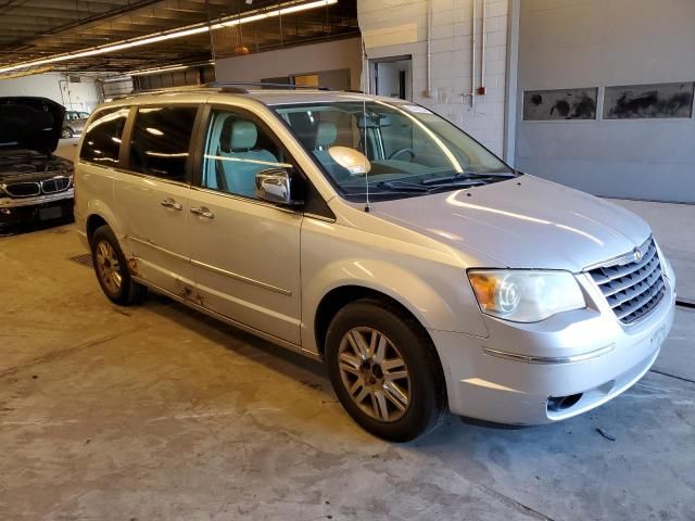 2008 Chrysler Town & Country Limited