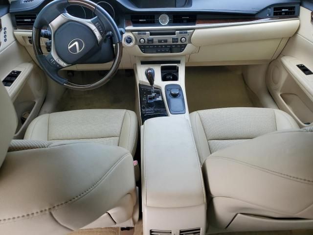 2015 Lexus ES 300H