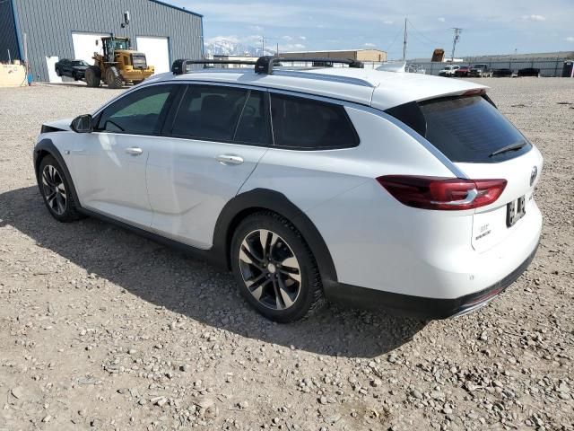 2018 Buick Regal Tourx Essence