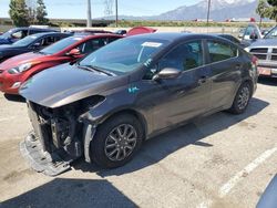 Vehiculos salvage en venta de Copart Rancho Cucamonga, CA: 2017 KIA Forte LX