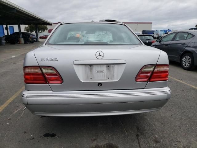 2000 Mercedes-Benz E 320